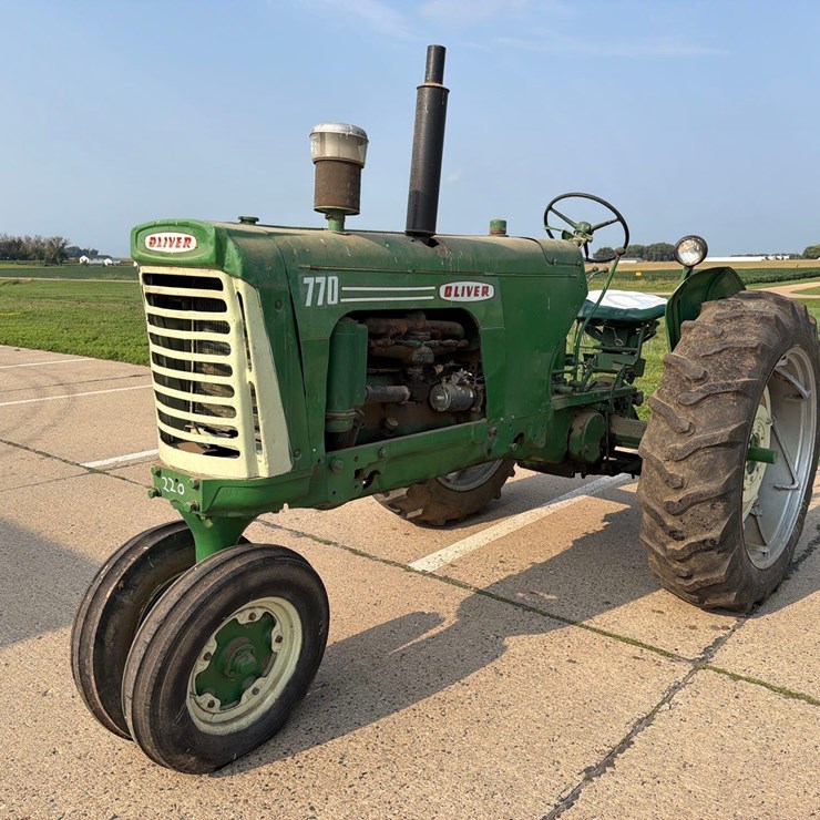 OLIVER 770