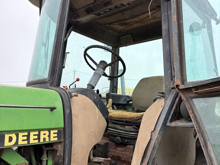 john-deere-3155-image-34
