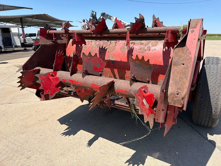 new-holland-195-image-10