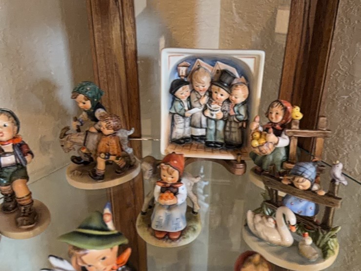 figurine-set,-goebel-west-germany,-winner-takes-the-entire-set-(12-pieces)-image-6