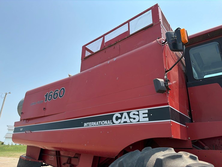 1989-case-ih-1660-image-22