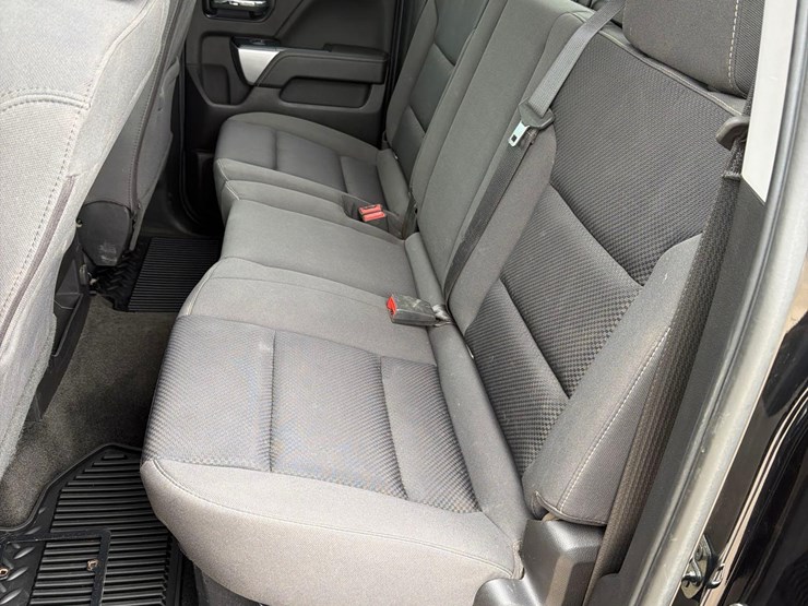 2018-chevrolet-1500-image-29