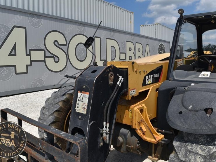 2014-caterpillar-th407c-image-21