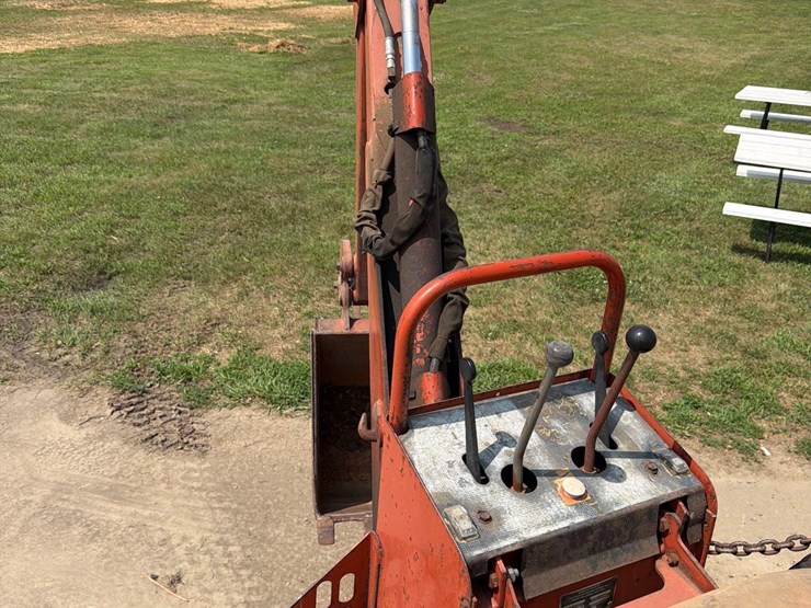 ditch-witch-5110-image-33