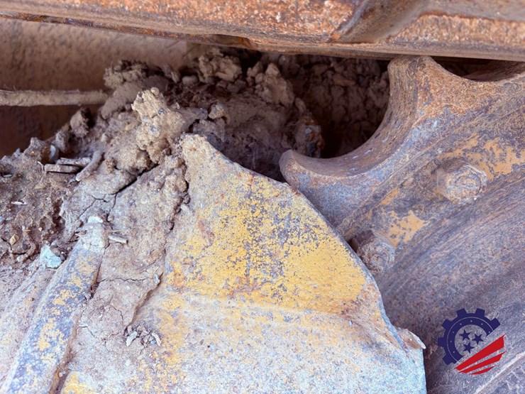 2009-caterpillar-d5k-xl-image-23