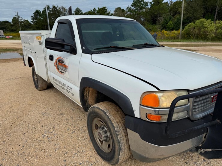 2002-gmc-2500hd-image-4