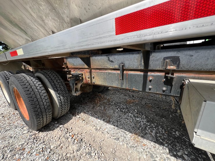 mdhd-freightliner-for-project-or-parts-equipped-with-an-m11-and-an-adams-tender-image-21