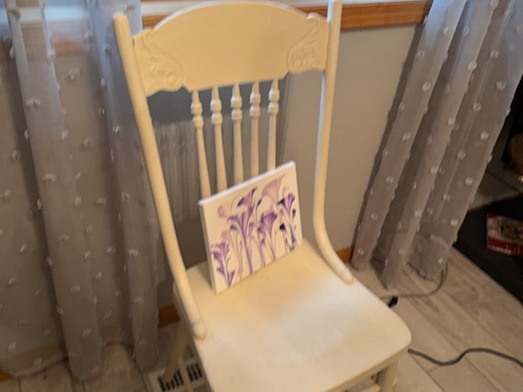 white-chair-with-painting-image-7