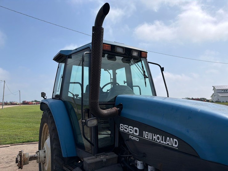new-holland-8560-image-20