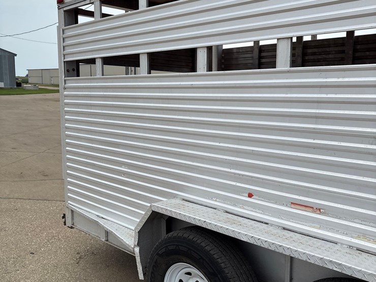 1989-kiefer-built-7ft-x-22ft-aluminum-gooseneck-livestock-trailer-image-27