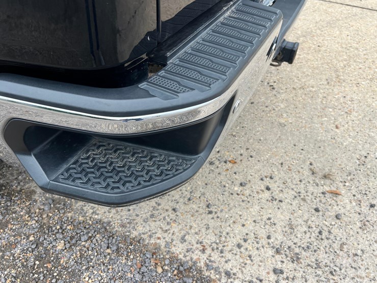 2022-chevrolet-silverado-1500-image-44