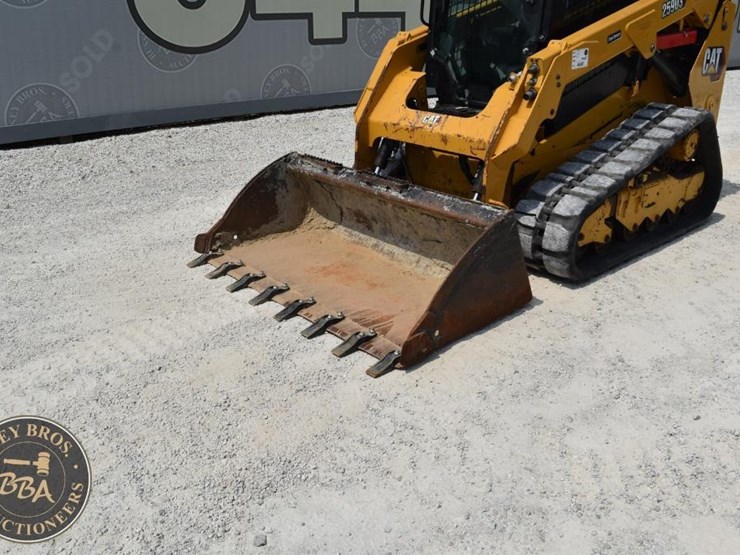 2021-caterpillar-259d3-image-9