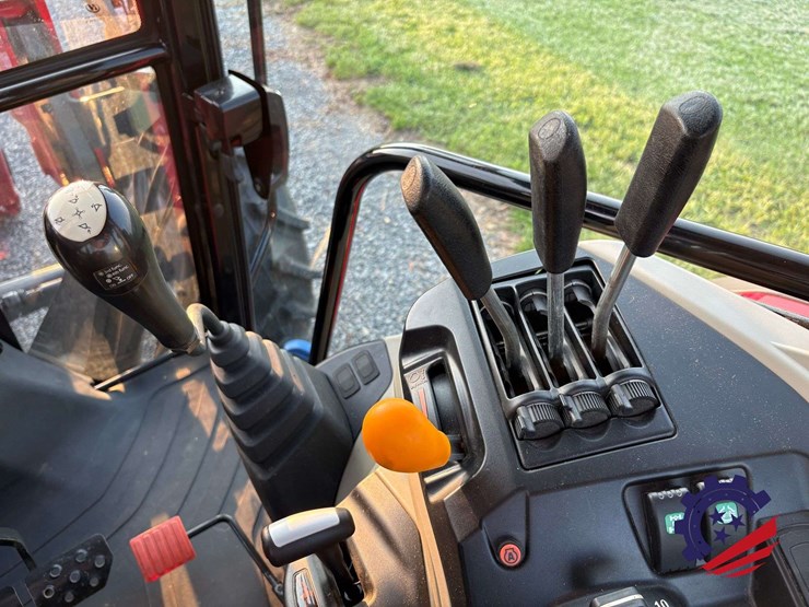 2023-massey-ferguson-5711-image-72