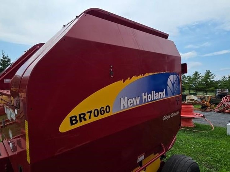 new-holland-br7060-image-16