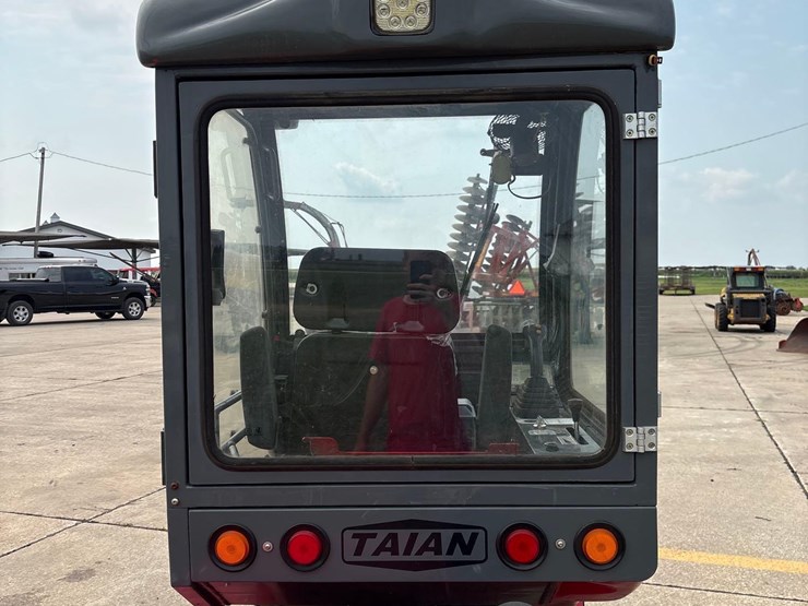 2015-taian-dy480-4wd-multifunction-mini-wheel-loader-image-20
