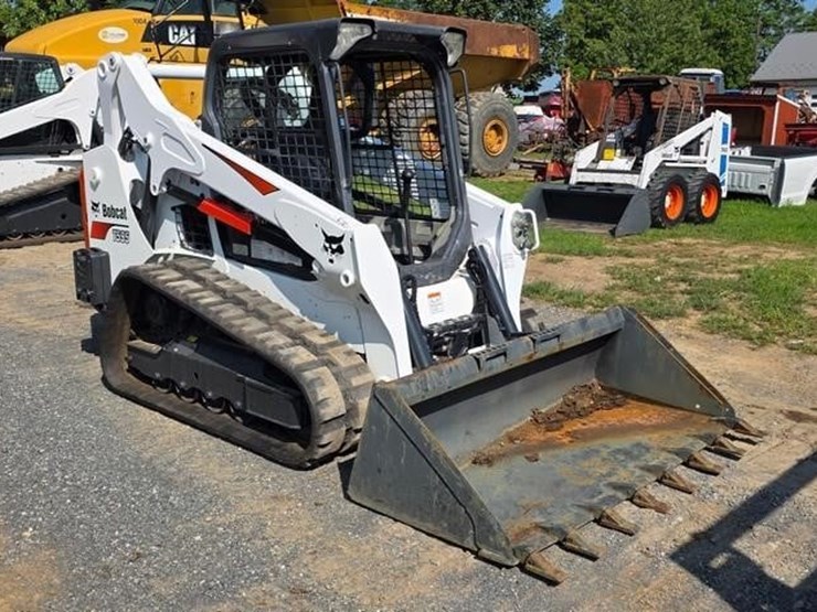 2019-bobcat-t595-image-2