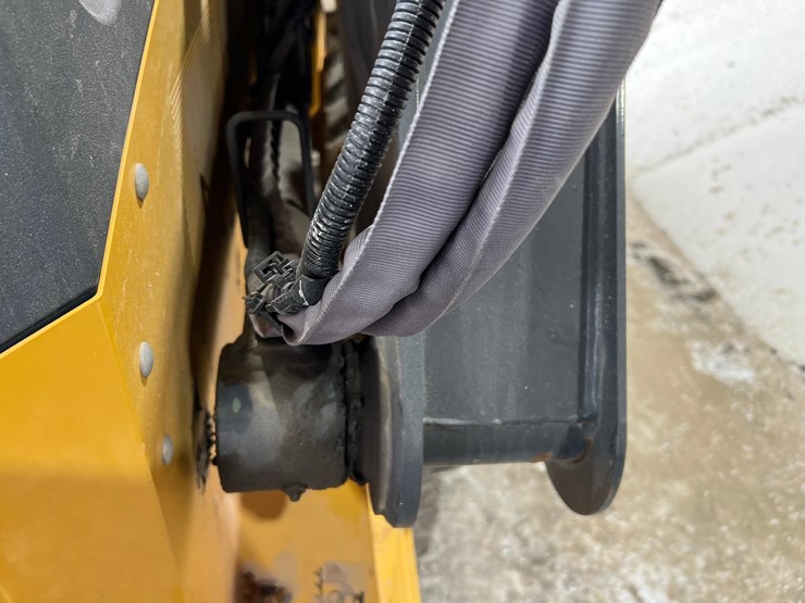 deere-324g-image-15