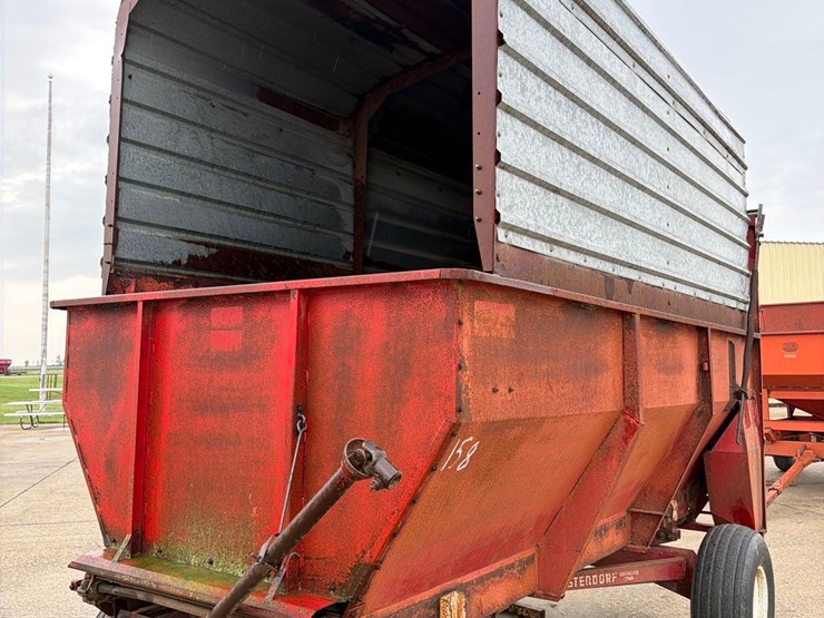 roda-12ft-rear-unload-metal-silage-wagon-image-16