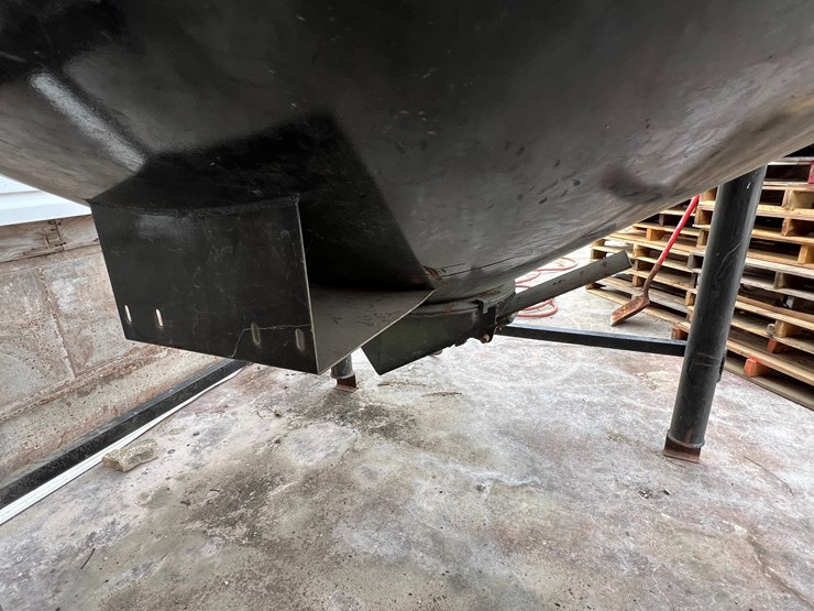 usc-800-seed-treater-with-guardrails-and-screen-image-42