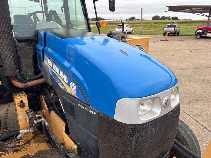 new-holland-ts6.125-image-39