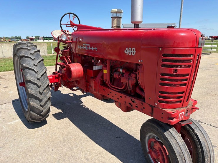 farmall-400-tractor-image-14