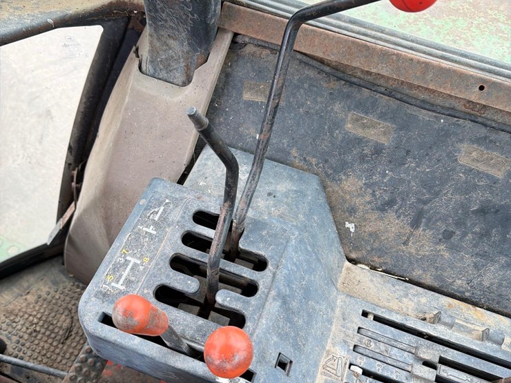 john-deere-3155-image-39