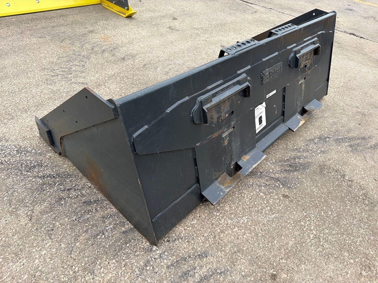 bobcat-6ft-skidloader-bucket-image-4