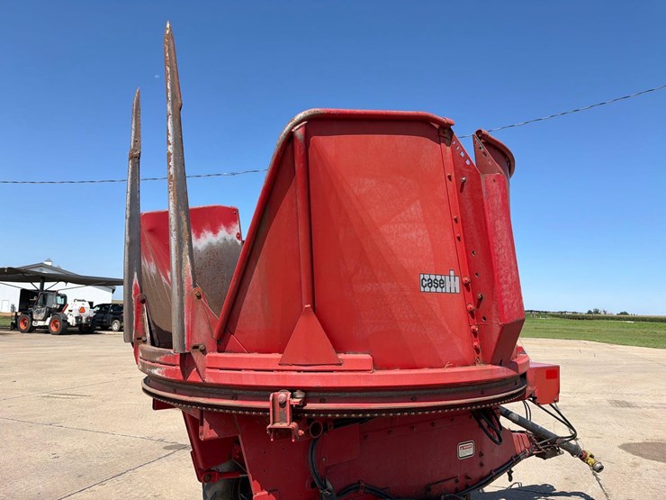 case-ih-8610-image-10