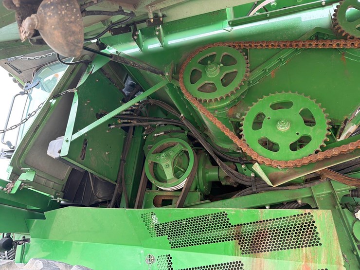 2012-john-deere-s680-image-42