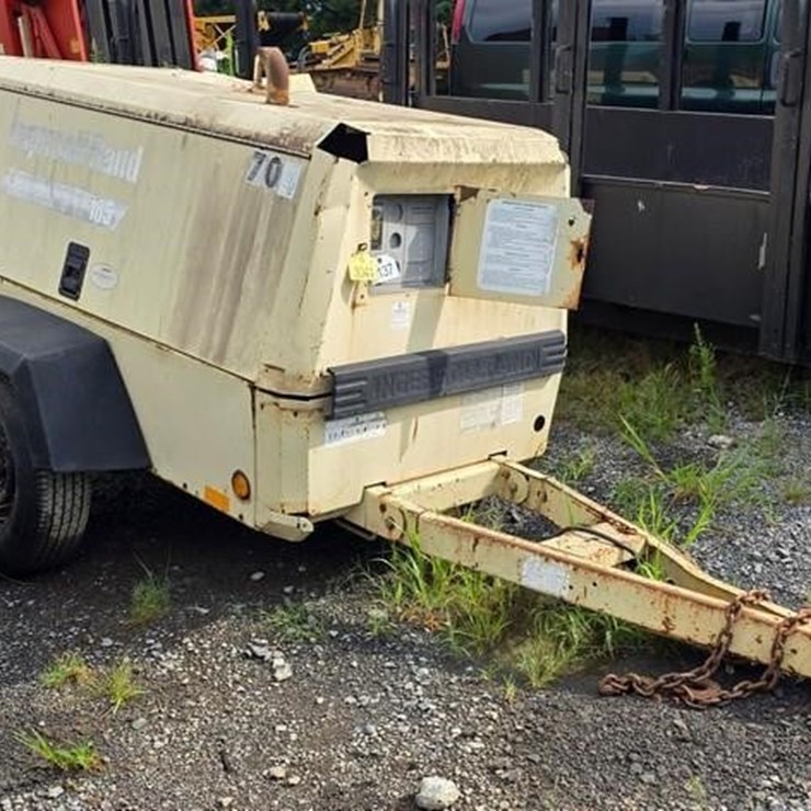 INGERSOL RAND 185 AIR COMPRESSOR