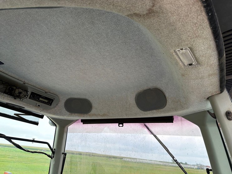 2009-new-holland-t8050-image-38