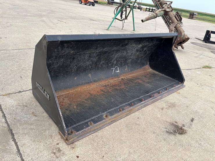 miller-8ft-loader-bucket-image-1