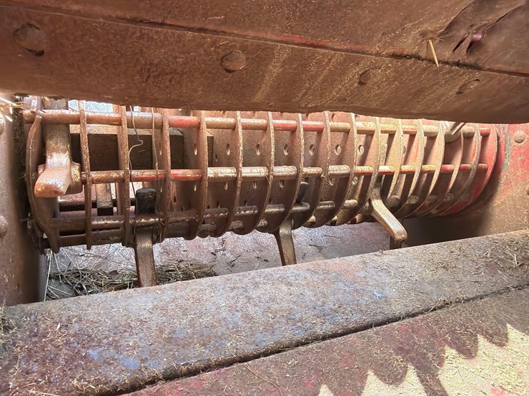 case-ih-8610-image-23