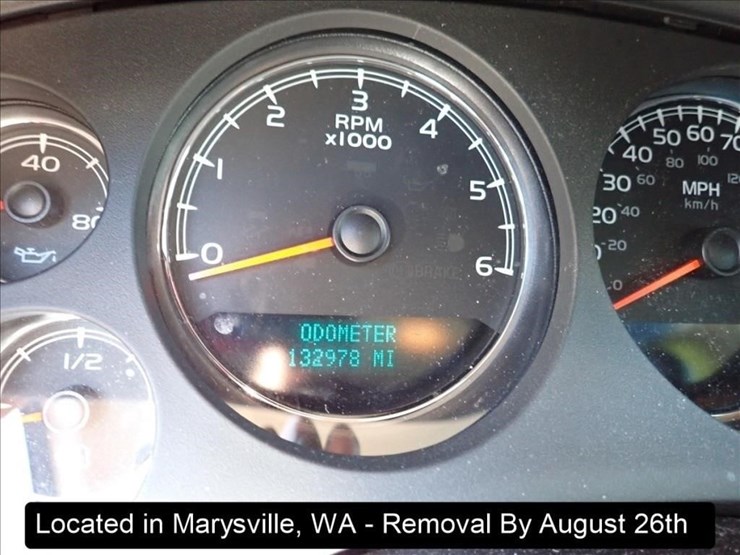 2012-chevrolet-tahoe-image-18