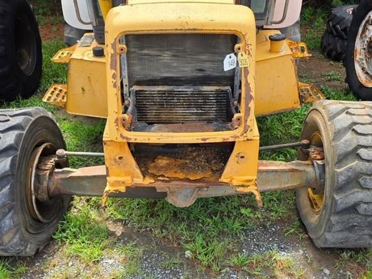 new-holland-555e-image-29
