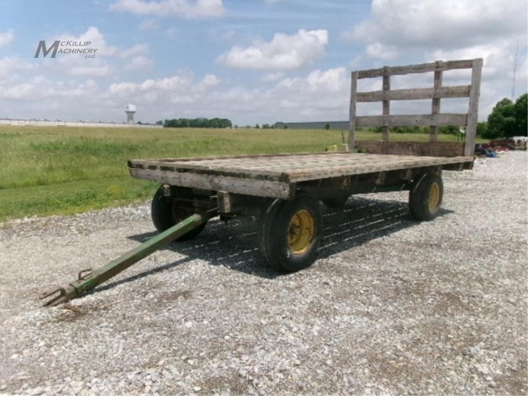 hay-wagon-15'-9"-3440-image-1