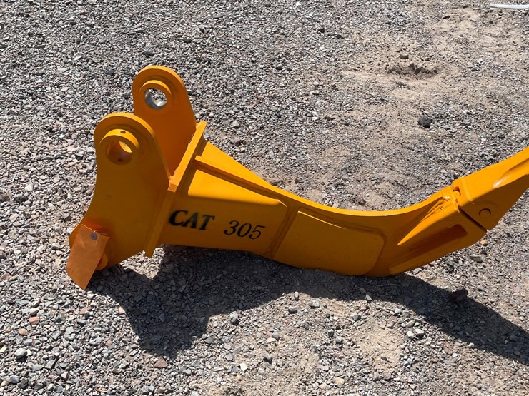 2026-caterpillar-305-image-2
