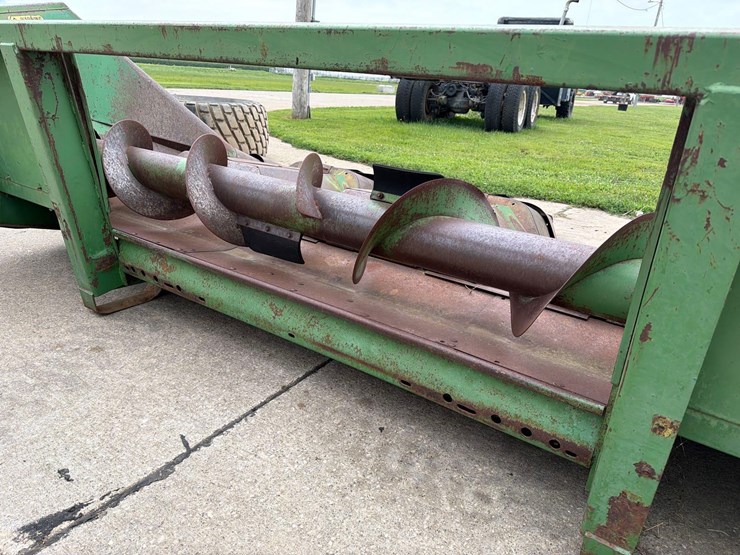 john-deere-444-image-6