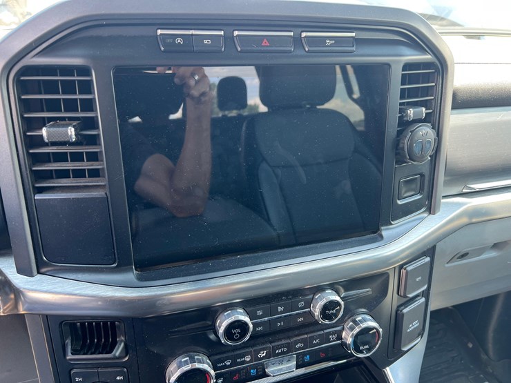 ford-f150-lariat-image-54