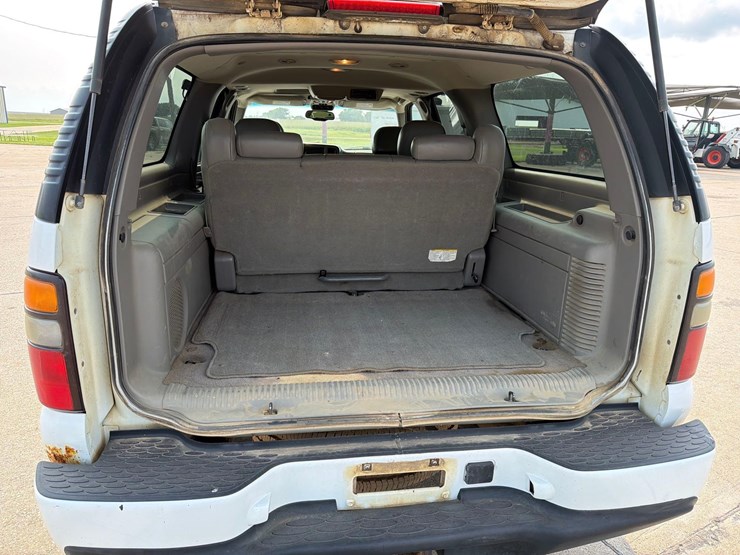 2005-gmc-yukon-denali-image-22
