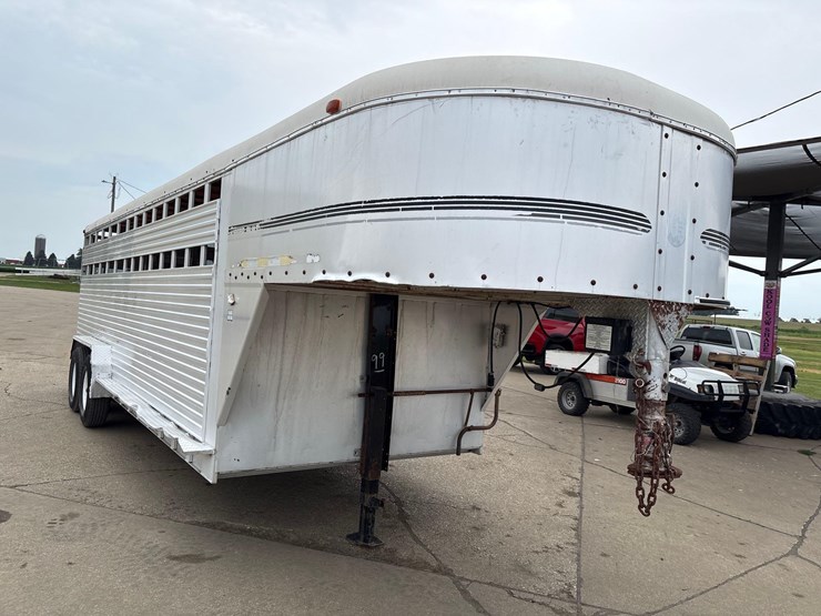 1989-kiefer-built-7ft-x-22ft-aluminum-gooseneck-livestock-trailer-image-19