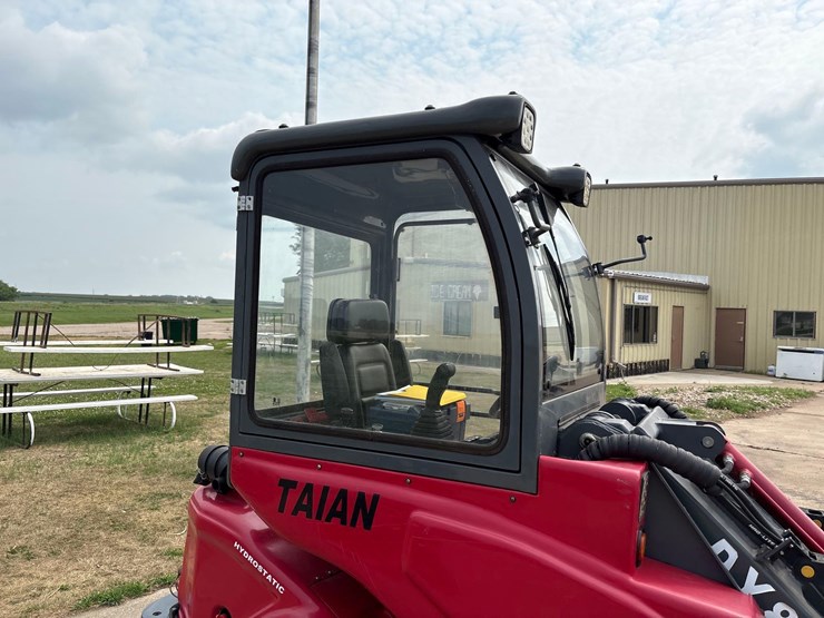 2015-taian-dy480-4wd-multifunction-mini-wheel-loader-image-17