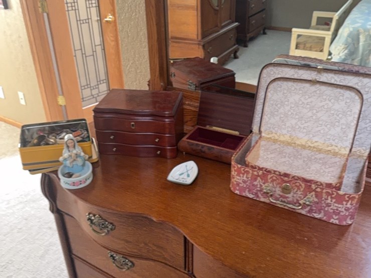 jewelry-and-jewelry-boxes-image-21