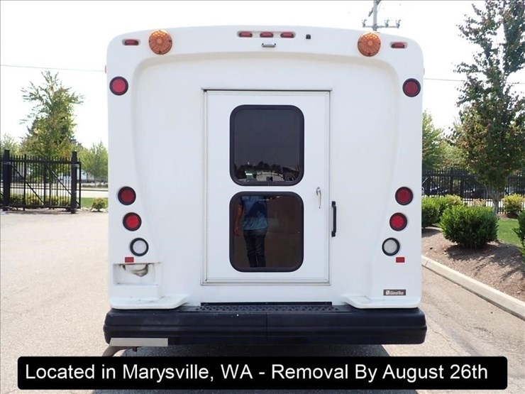 2019-ford-e450-image-16