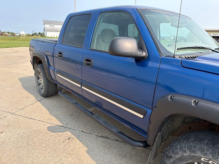 2004-chevrolet-silverado-1500-image-20