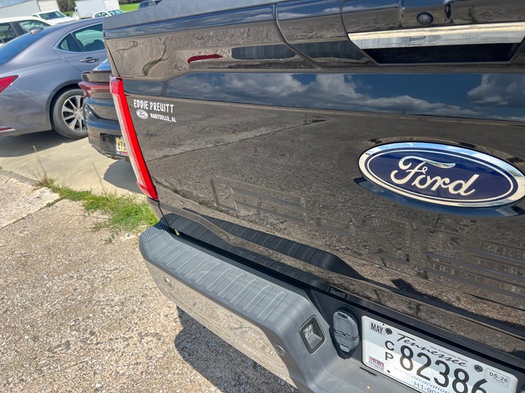ford-f150-lariat-image-27