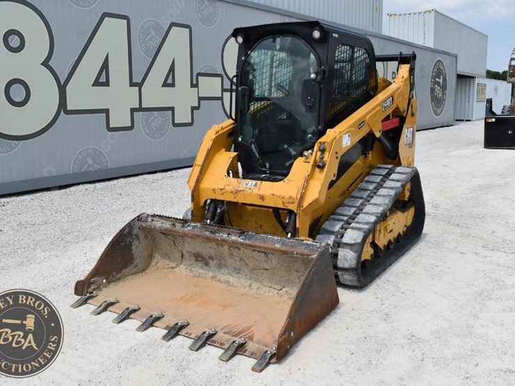 2021-caterpillar-259d3-image-1