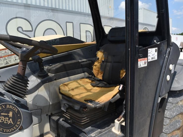 2014-caterpillar-th407c-image-25