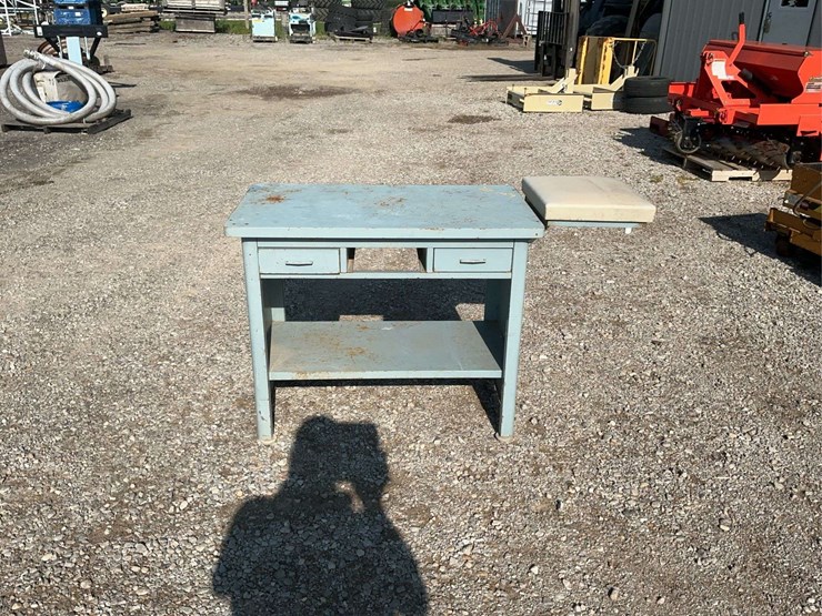 examine-table-image-2