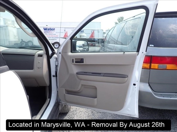 2012-ford-escape-image-24